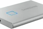 Samsung-T7-Touch-Disco-duro-en-estado-solido-portatil-500-GB-USB-3.2-MU-PC500K-Plateado-min