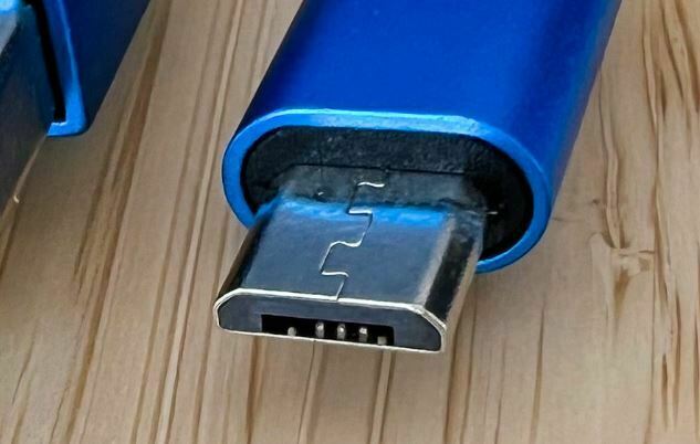 ¿Qué es un Micro USB: Cómo funciona y para qué sirve?
